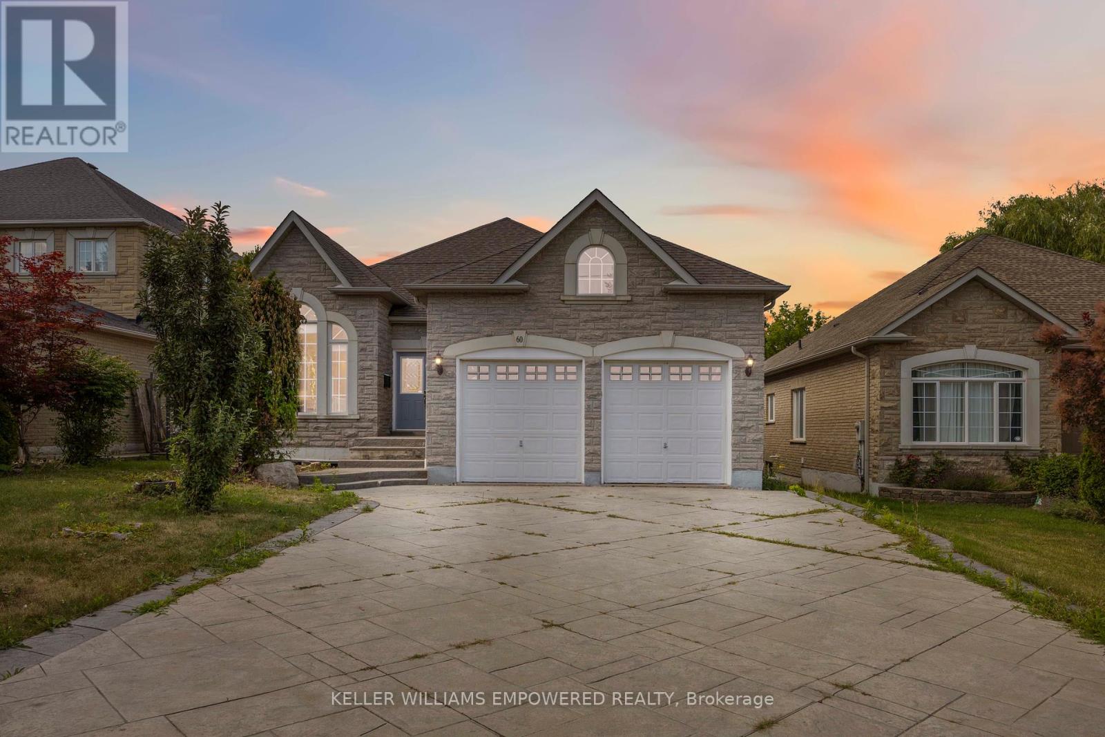 60 Brookside Rd, Richmond Hill, ON L4C 0J6