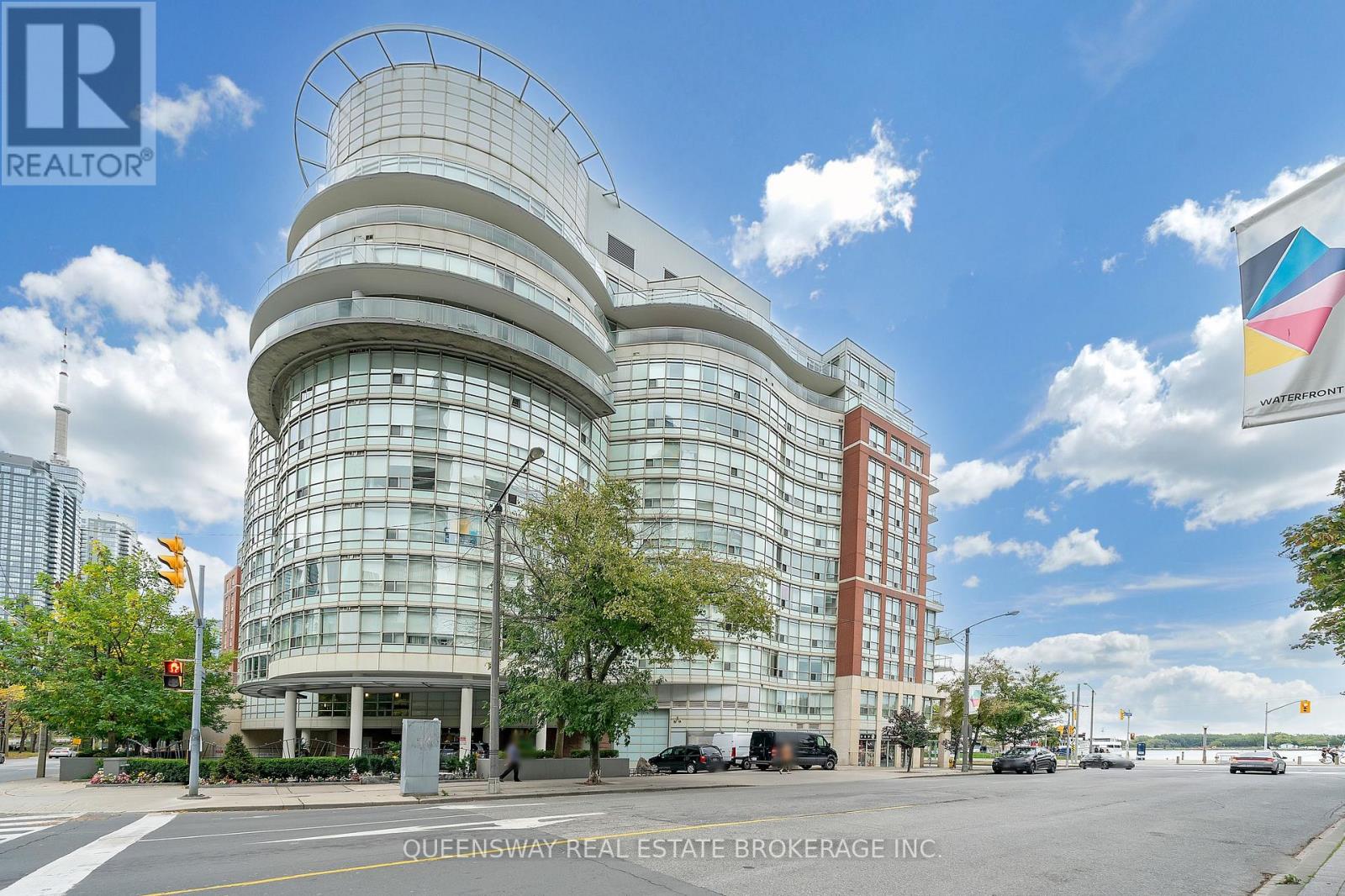 429 550 Queens Quay W, Toronto, ON M5V 3K8