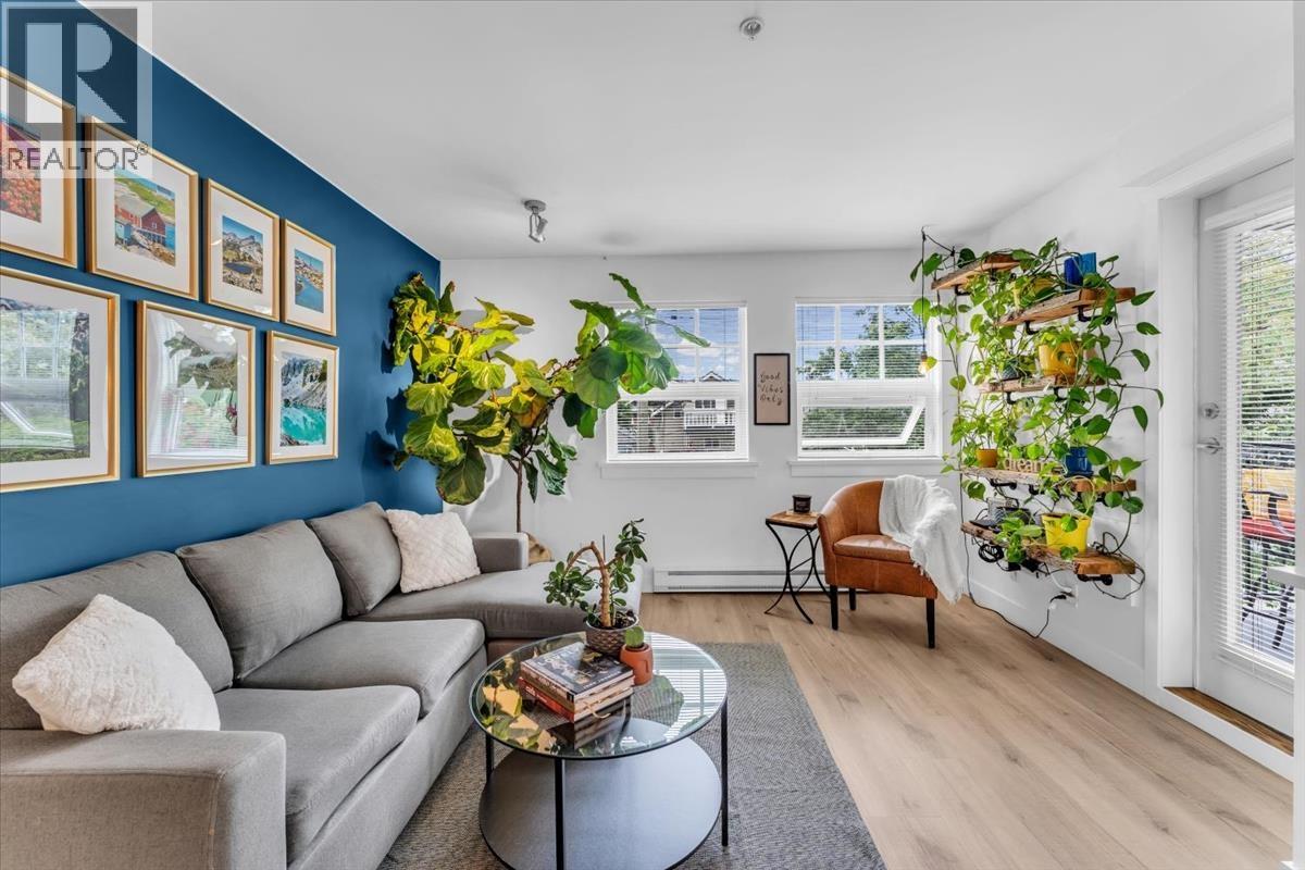 930 W 16th Avenue Unit 305, Vancouver, BC V5Z 1T2