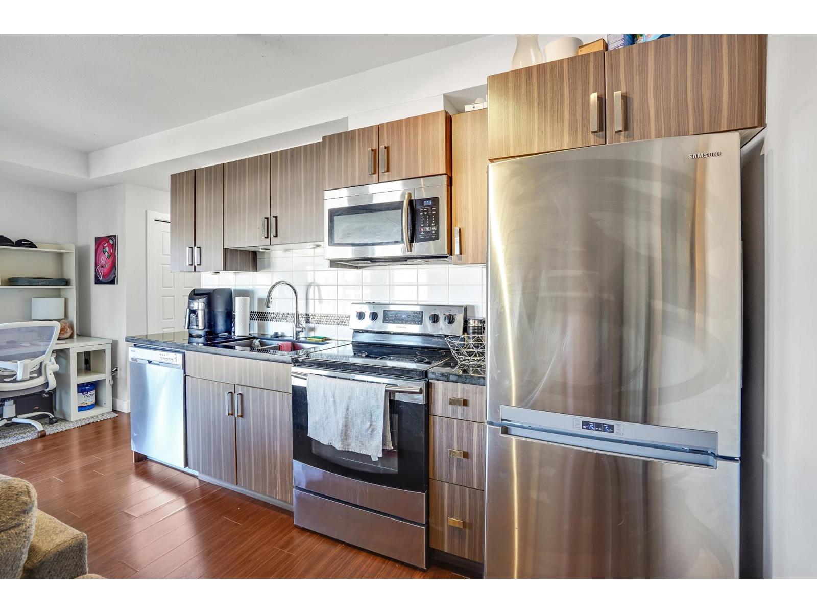 20219 54a Avenue Unit 312, Langley, BC V3A 0C7