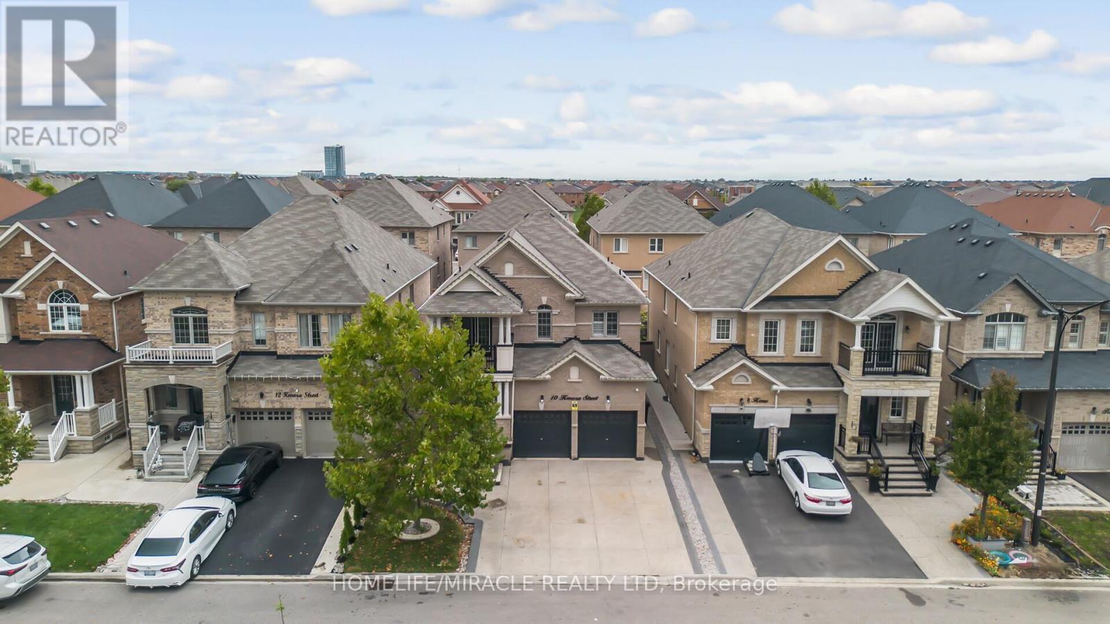 10 Kenora St, Brampton, ON L6X 0Y9
