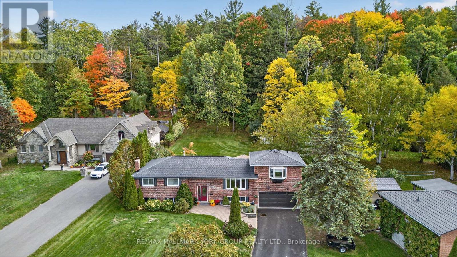 14 Anchor Ct, East Gwillimbury, ON L9N 1G1