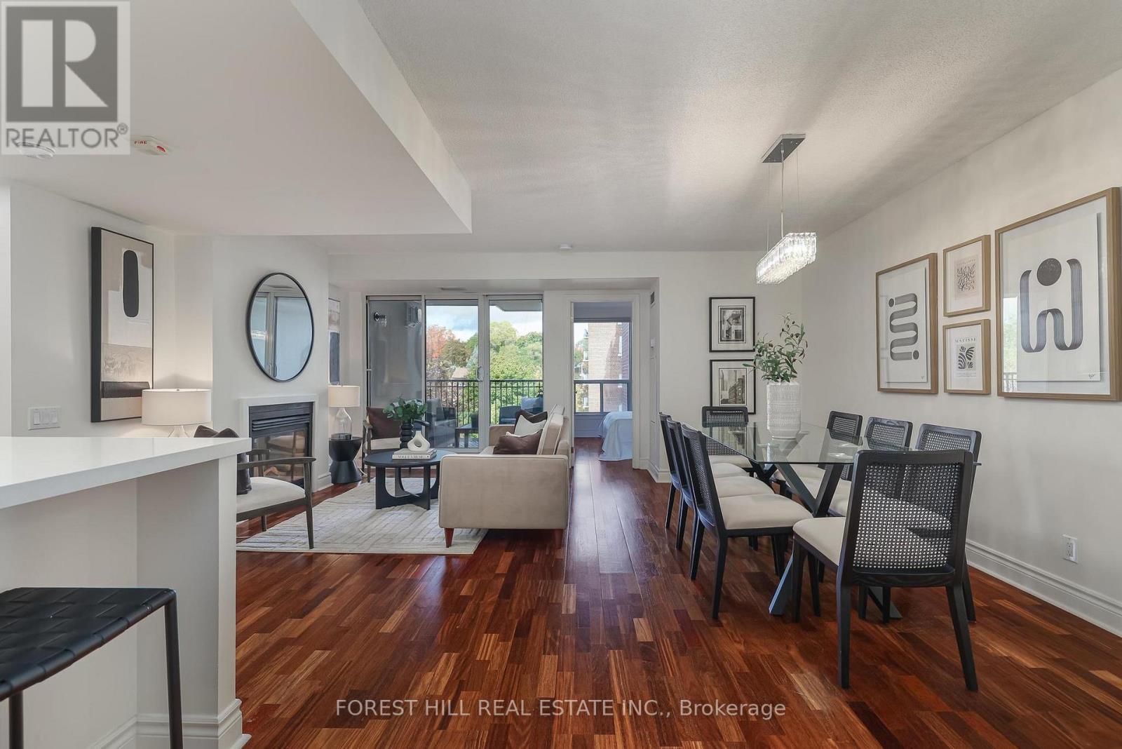 407 2 Alexandra Blvd, Toronto, ON M4R 1L7