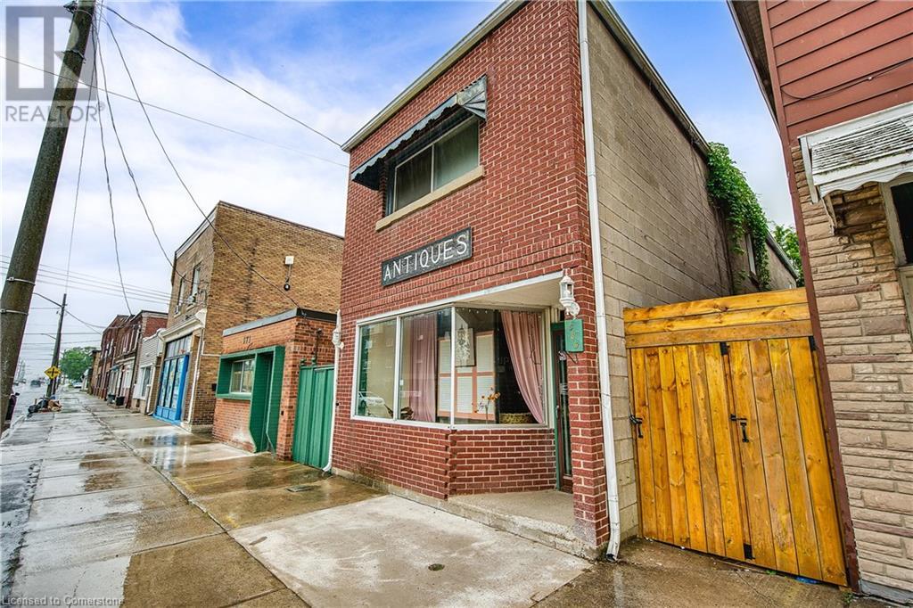 569 King St, Welland, ON L3B 3L3