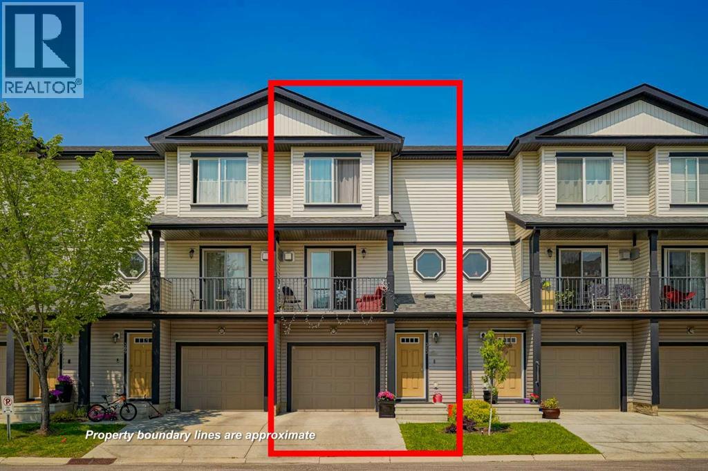 313 Copperpond Lndg SE, Calgary, AB T2Z 1G6