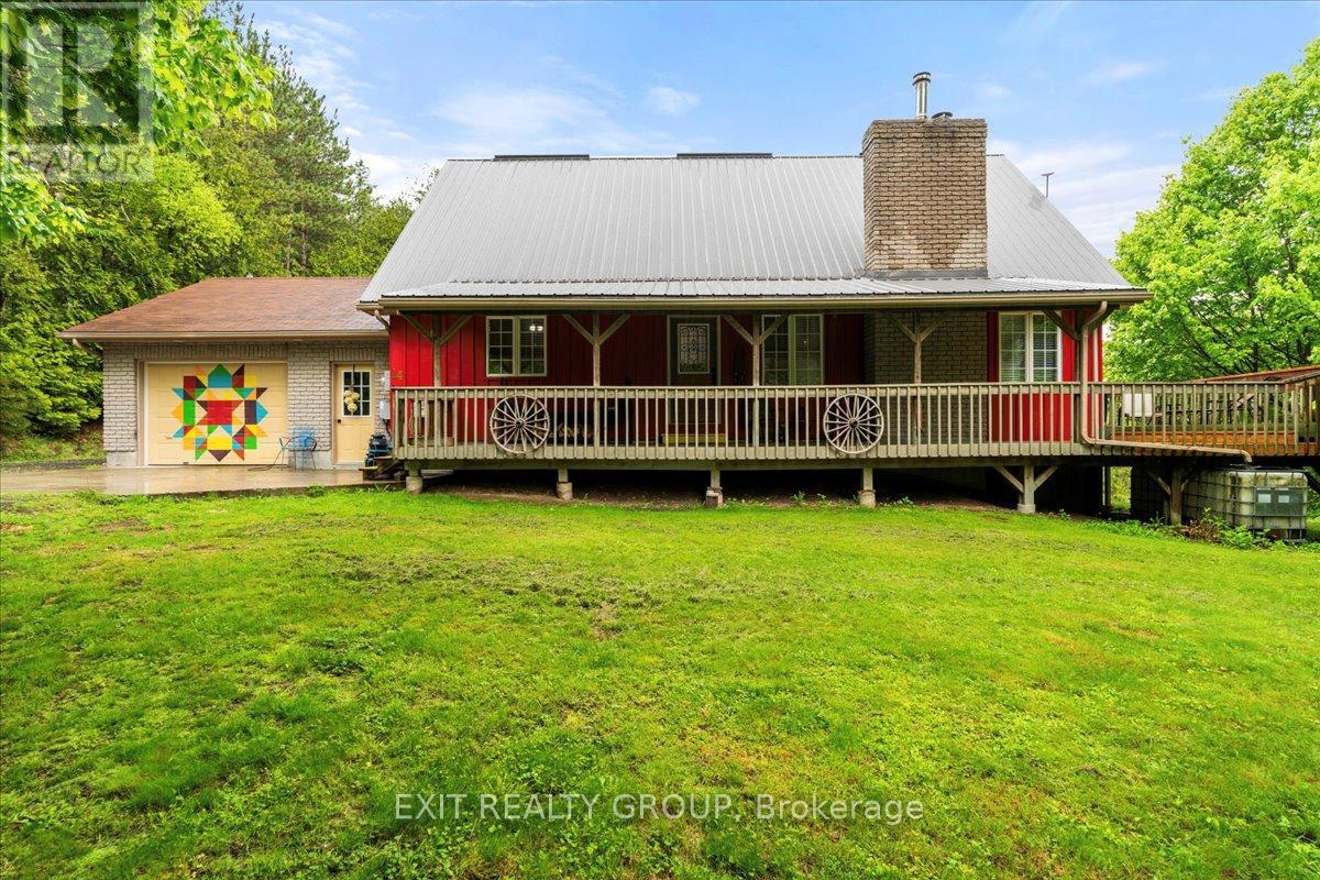14 Smith Rd, Tyendinaga, ON K0K 2Y0