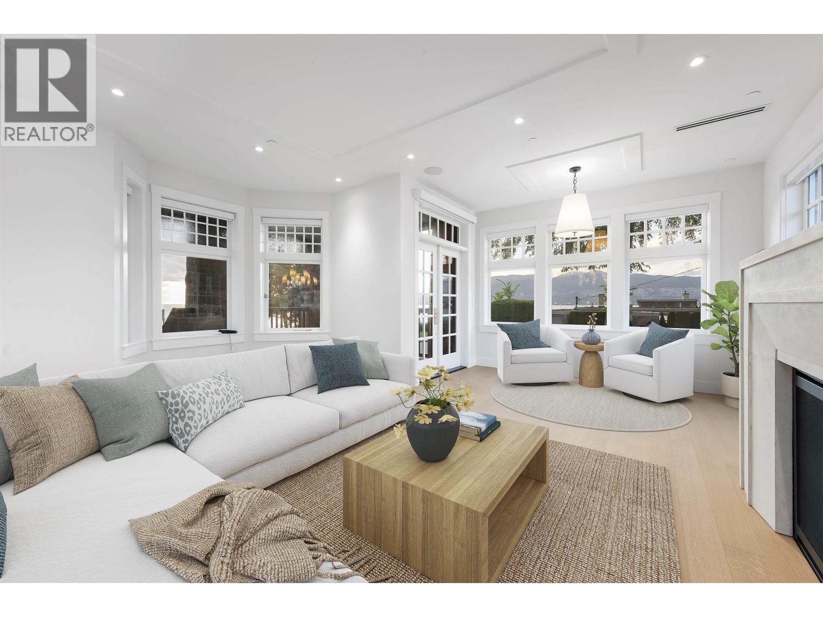 1428 Trafalgar St, Vancouver, BC V6K 3R3