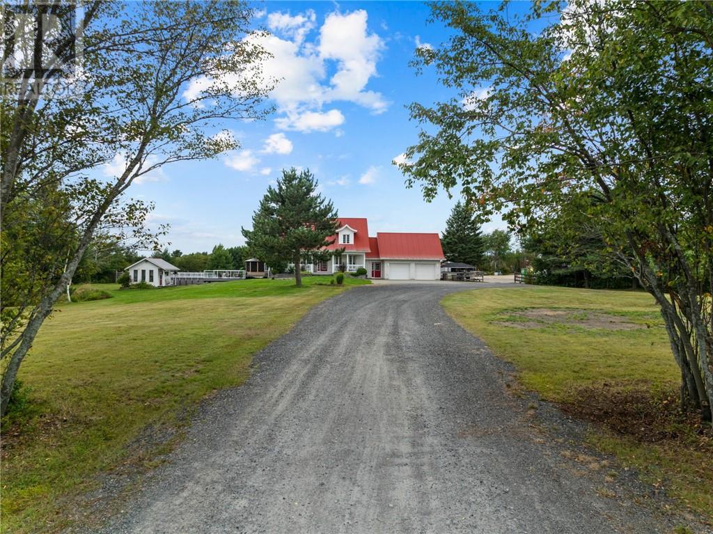 5041 Notre Dame Ave, Hanmer, ON P3P 1X4