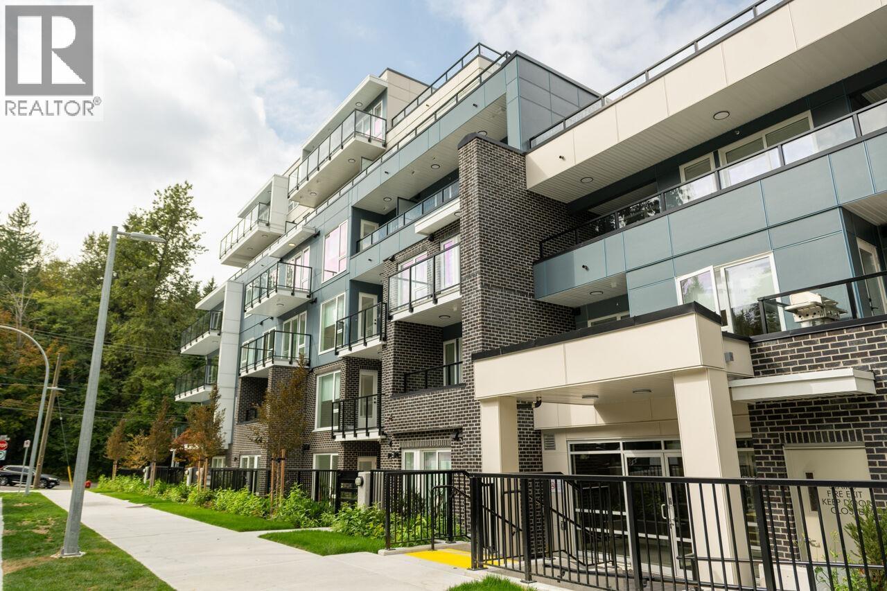2002 St George Street Unit 301, Port Moody, BC V3H 0N4