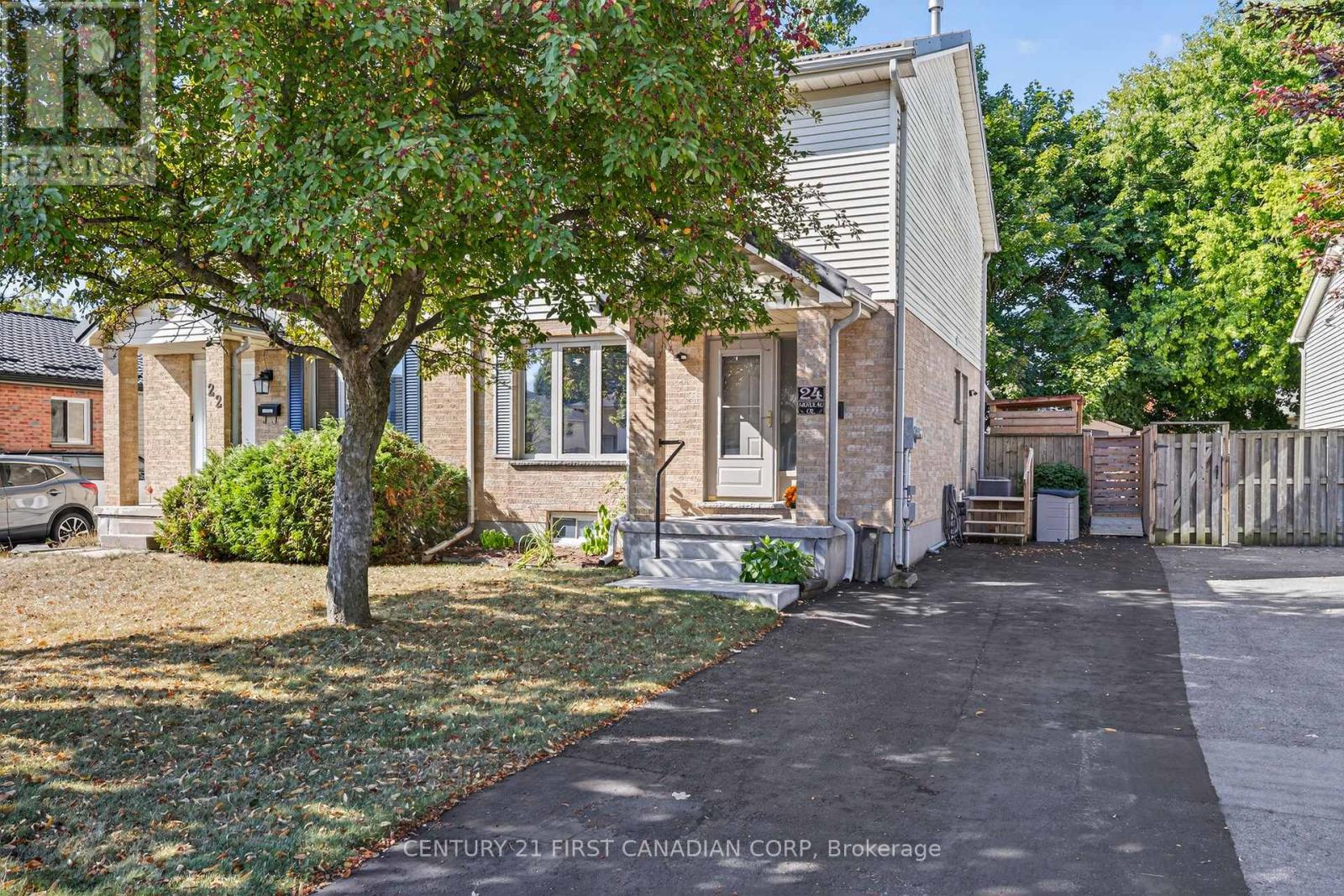24 Moreau Cres, London, ON N5V 4S7