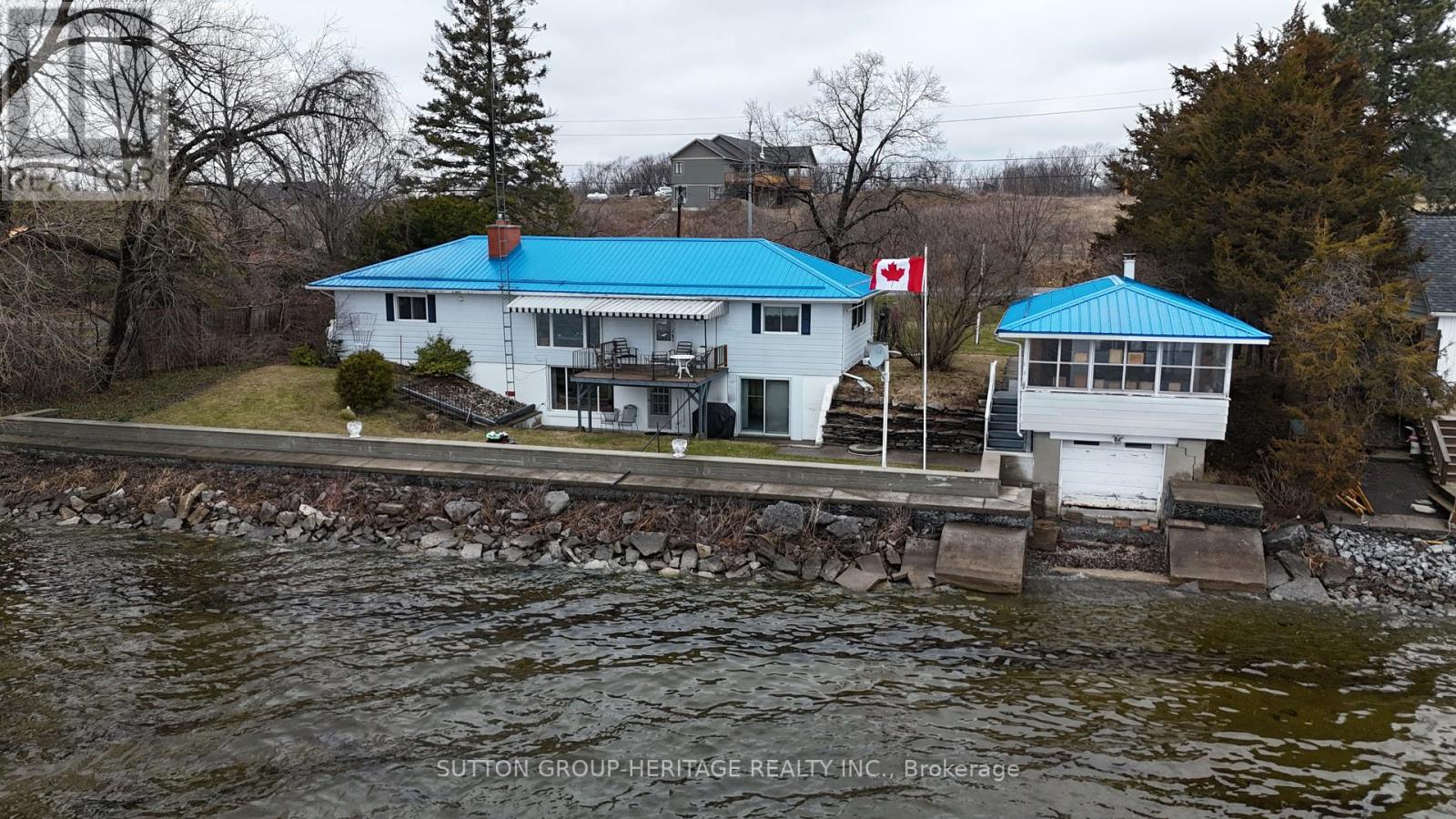 11056 Loyalist Pkwy, Greater Napanee, ON K0H 1G0