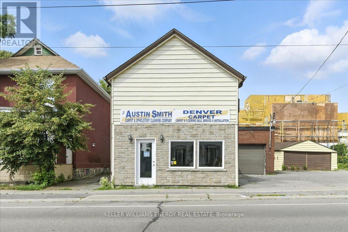 174 Mary St N, Oshawa, ON L1G 5C2