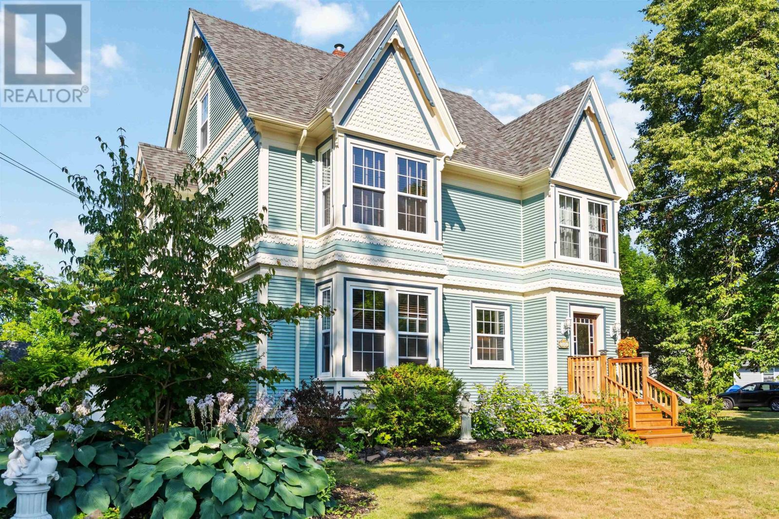 185 Commercial St, Middleton, NS B0S 1P0