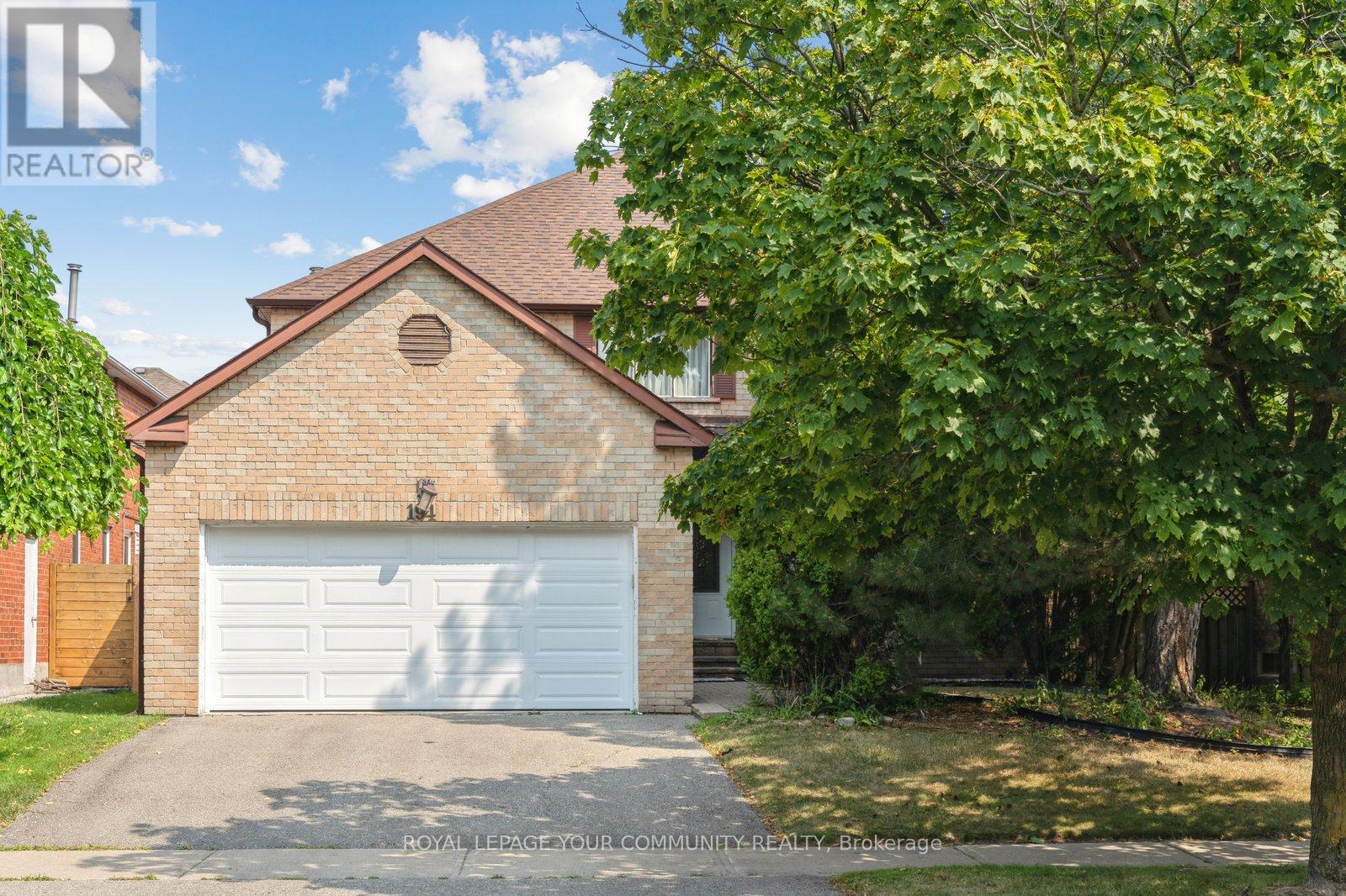 194 Carrington Dr, Richmond Hill, ON L4C 7Z8