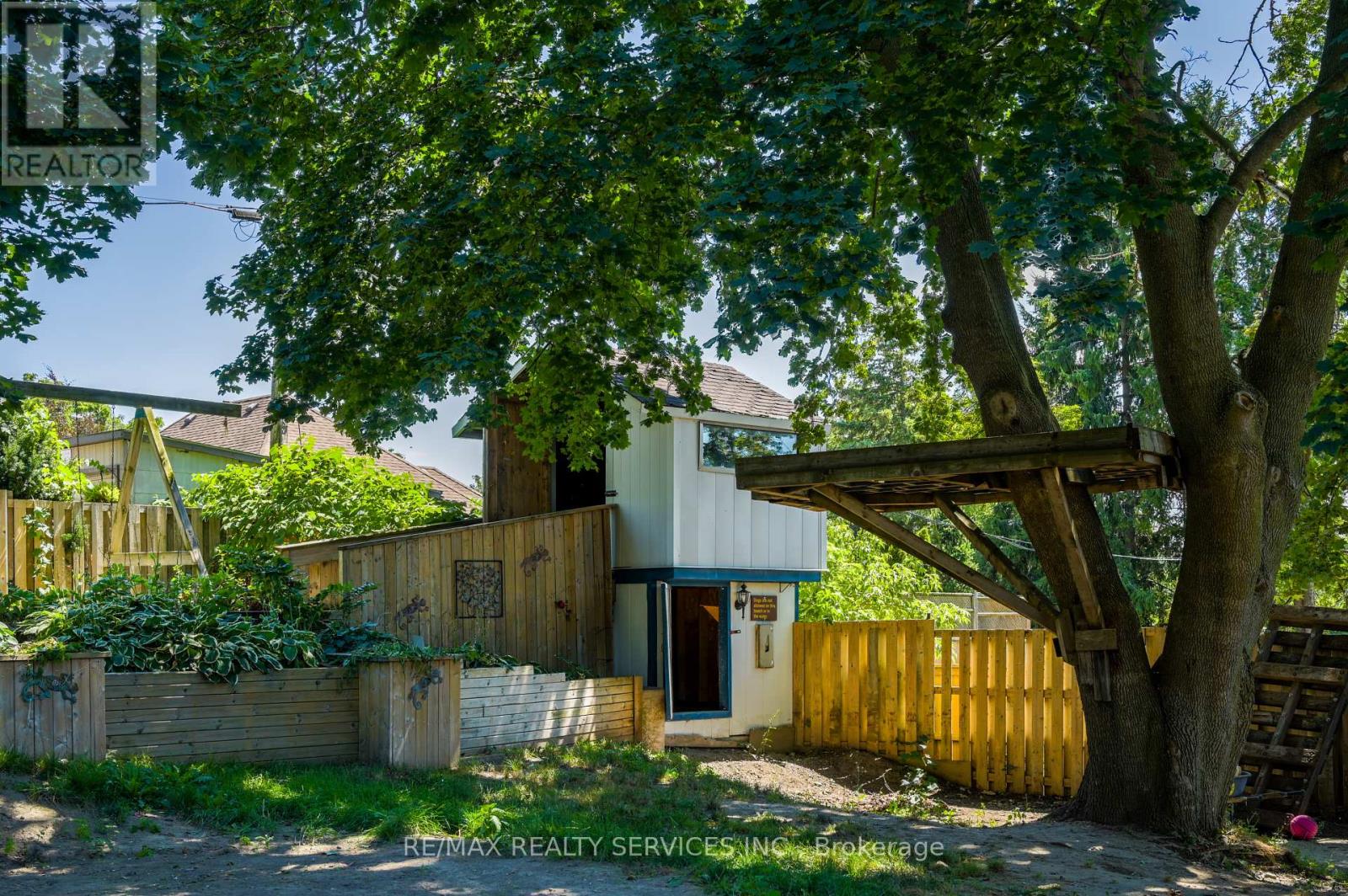 73 Brock St, Woodstock, ON N4S 3B7