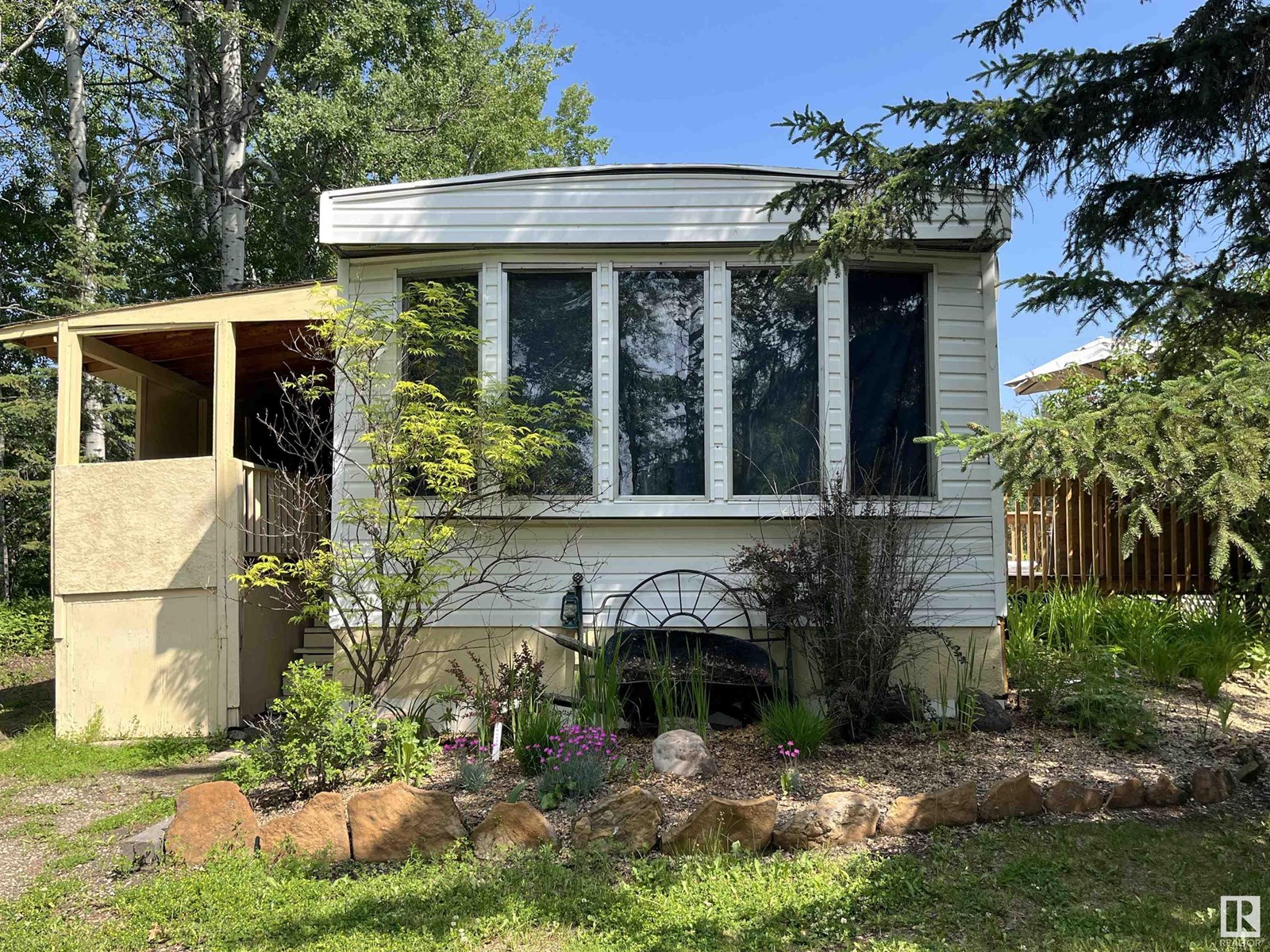55504 Nikoodi Rd Unit 210, Glenevis, AB T0E 0X0