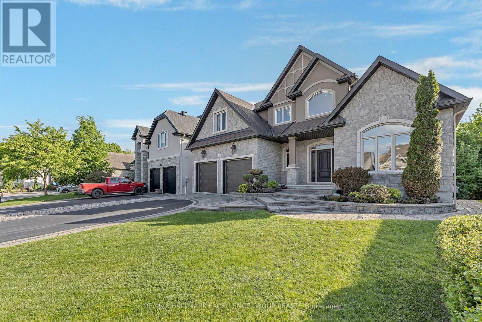 519 Emerald St, Clarence-Rockland, ON K4K 1P6