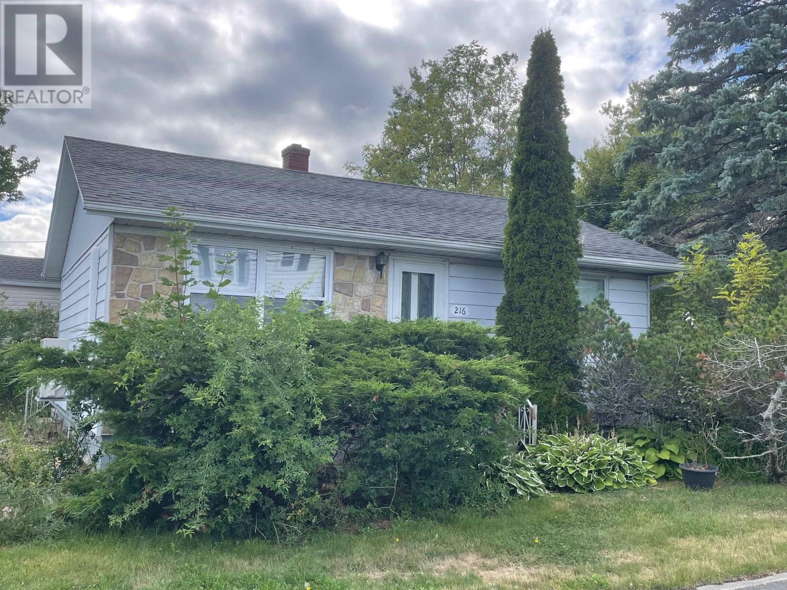 216 Ashby Rd, Sydney, NS B1P 2S8