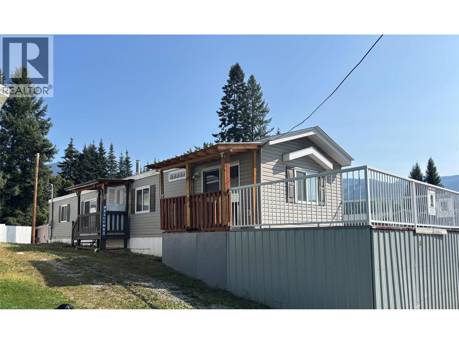 10 Nelson Avenue Unit 4, Fruitvale, BC V0G 1L0