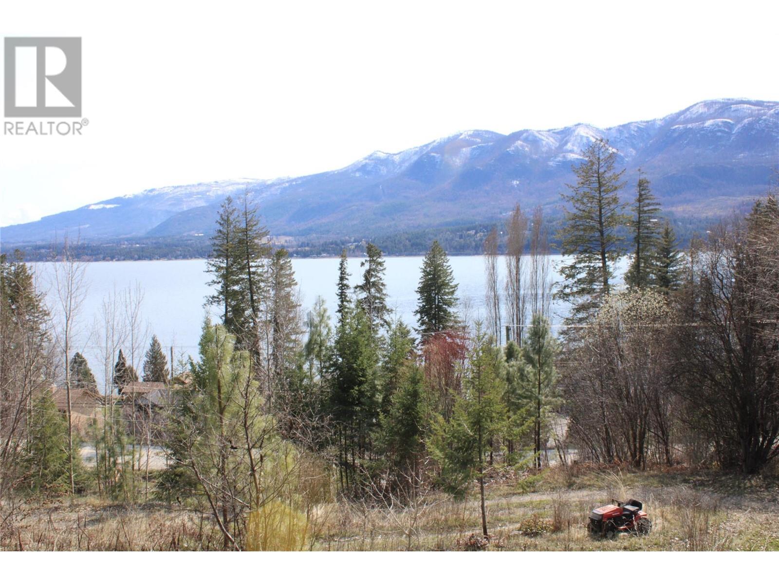 2959 View Rd, Lee Creek, BC V0E 1M4