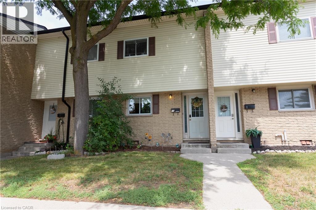 211 Veronica Drive Unit 10, Kitchener, ON N2A 2R8
