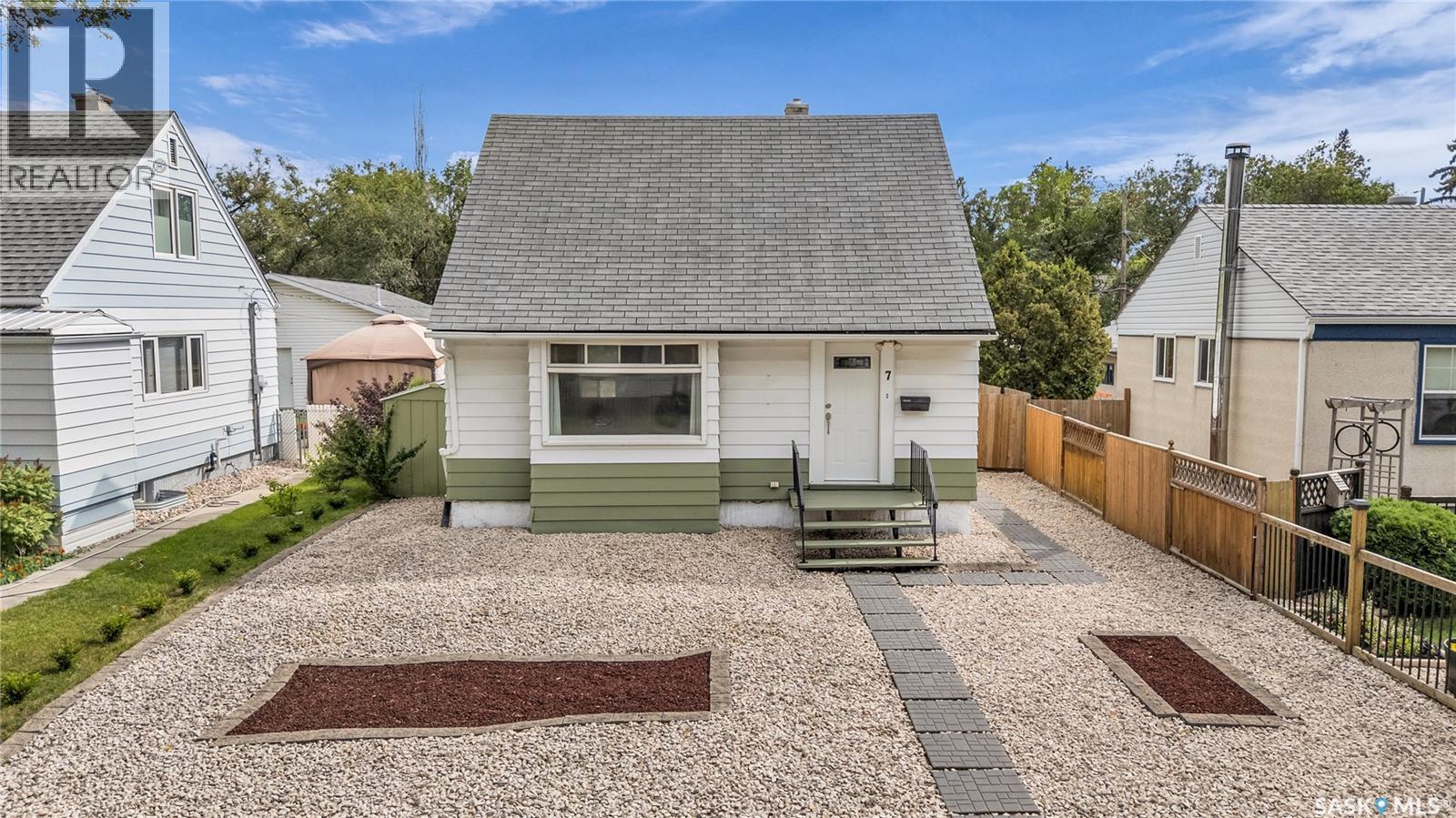 7 Sussex Cres, Regina, SK S4T 6A3