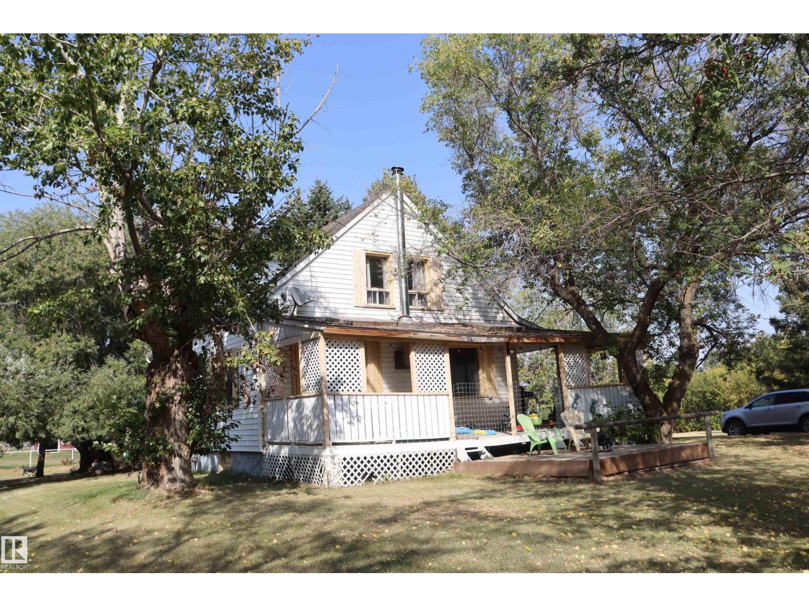 243066 Twp Rd 464, Rural Wetaskiwin County, AB T9A 2G3