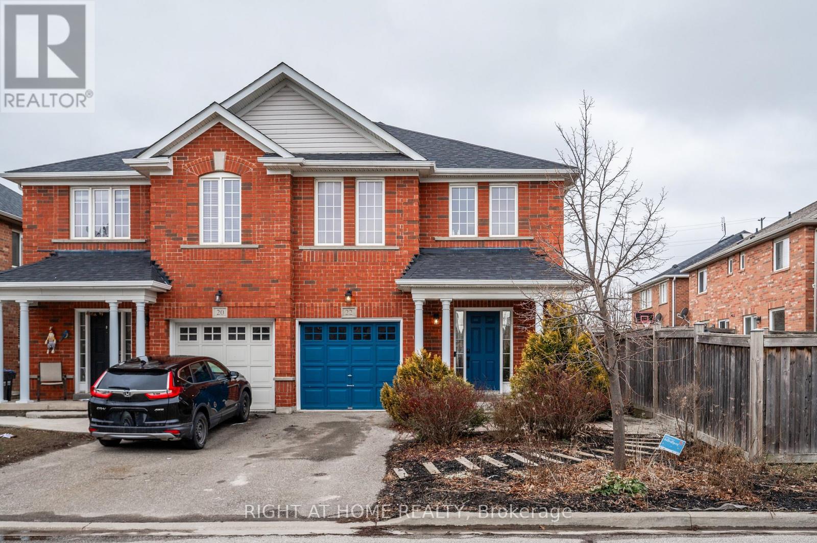 22 Albery Rd, Brampton, ON L7A 0K7