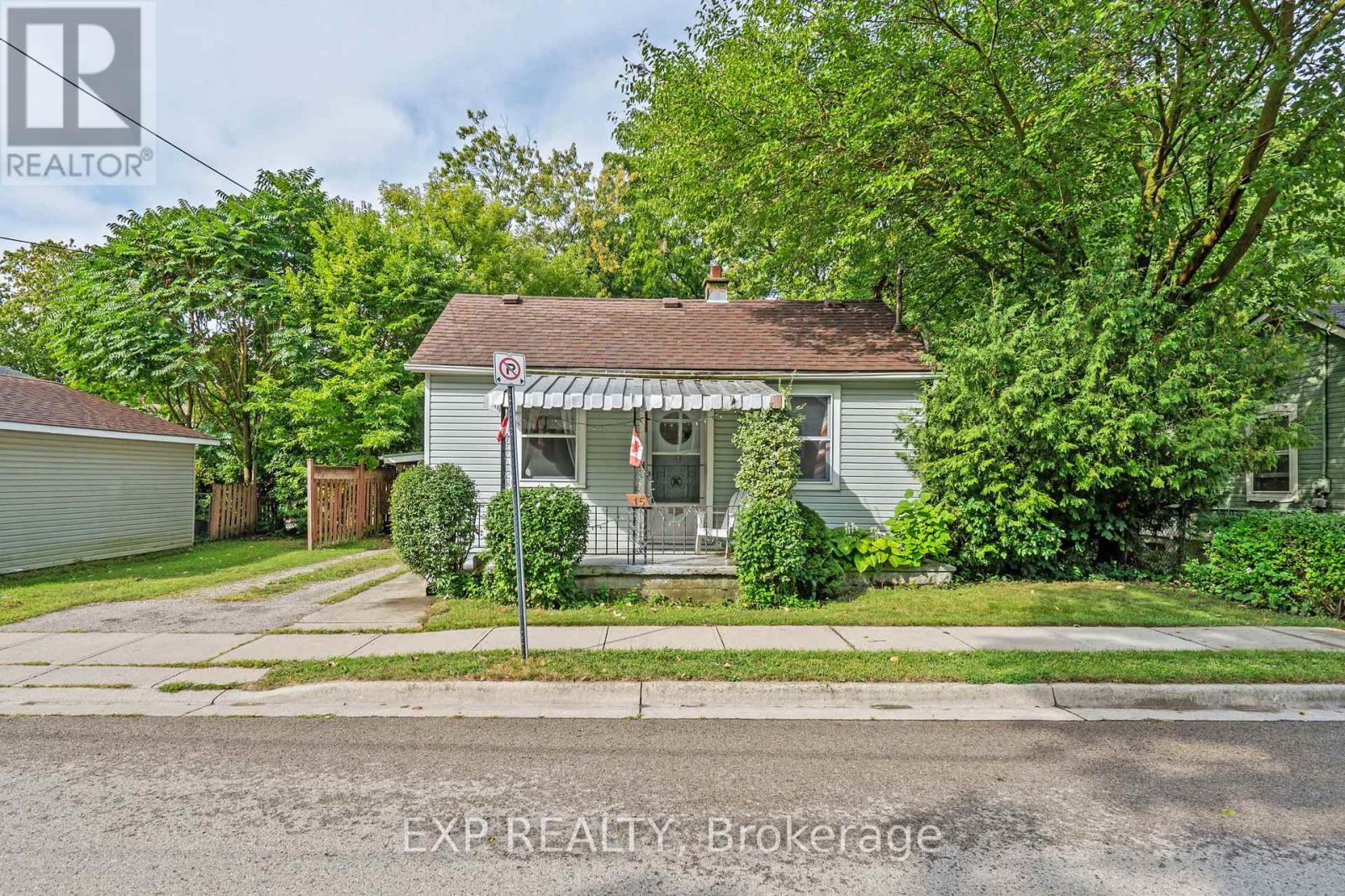 15 Miles St, London, ON N5Y 2T7