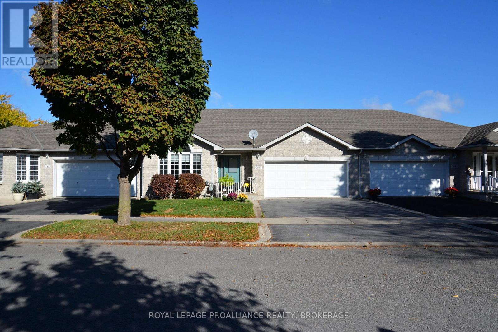 166 Ellesmeer Ave, Kingston, ON K7P 3H6