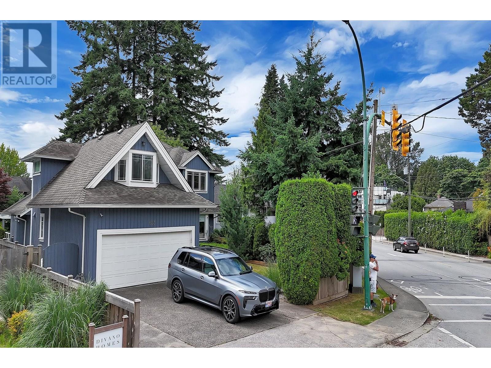 633 Fir St, North Vancouver, BC V7M 1W3