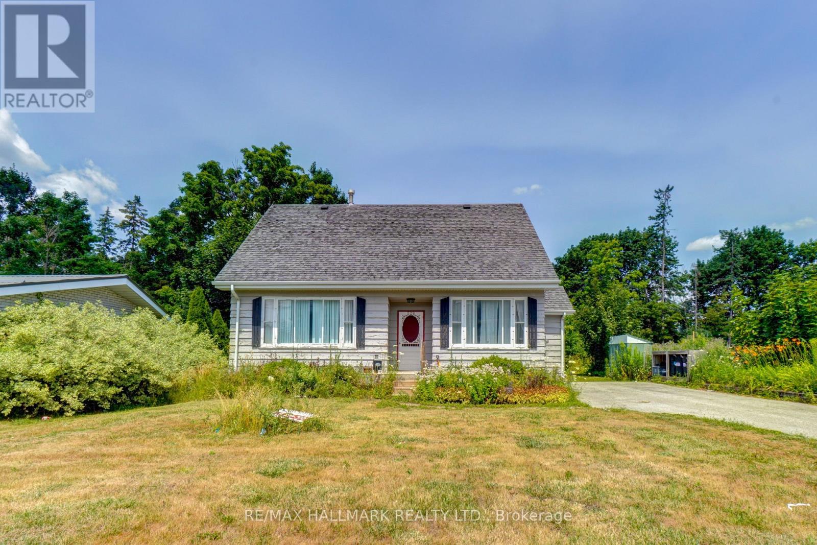 528 Big Bay Point Rd, Barrie, ON L4N 3Z5