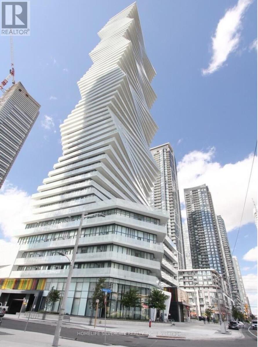 2908 3900 Confederation Pkwy, Mississauga, ON L5B 0M3
