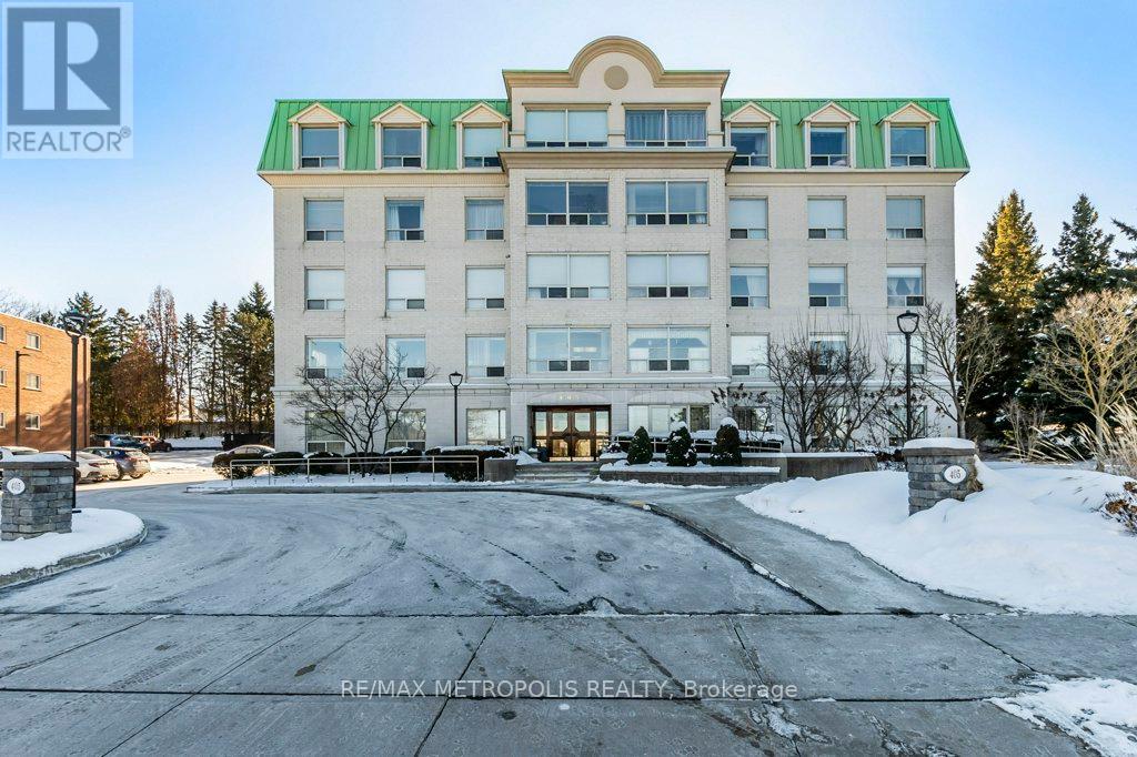 204 405 Erb St W, Waterloo, ON N2L 1W7