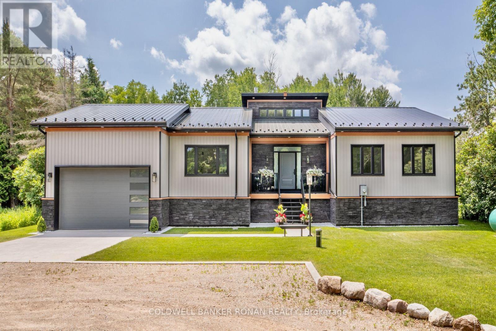 9243 County Road 1, Adjala-Tosorontio, ON L0N 1P0