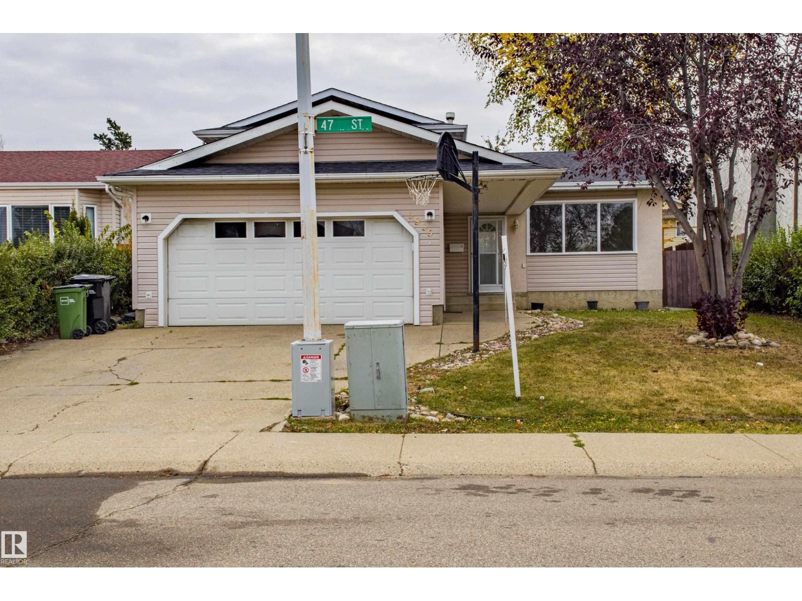 47 St Nw Unit 3835, Edmonton, AB T6L 5B3