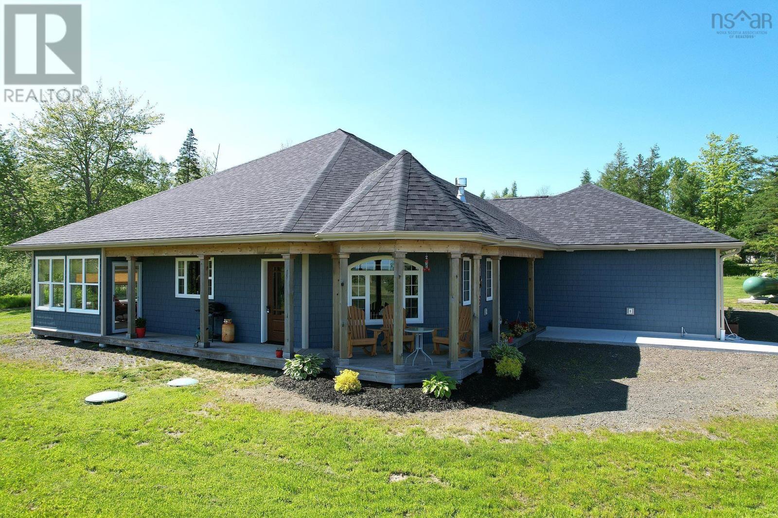 1572 Lansdowne Rd, Bear River, NS B0S 1B0