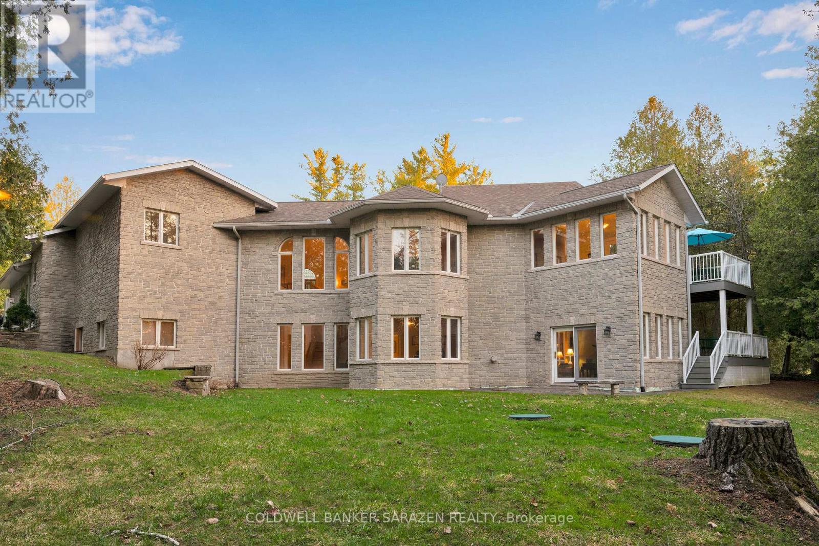 220 River Rd W, Arnprior, ON K7S 1R4