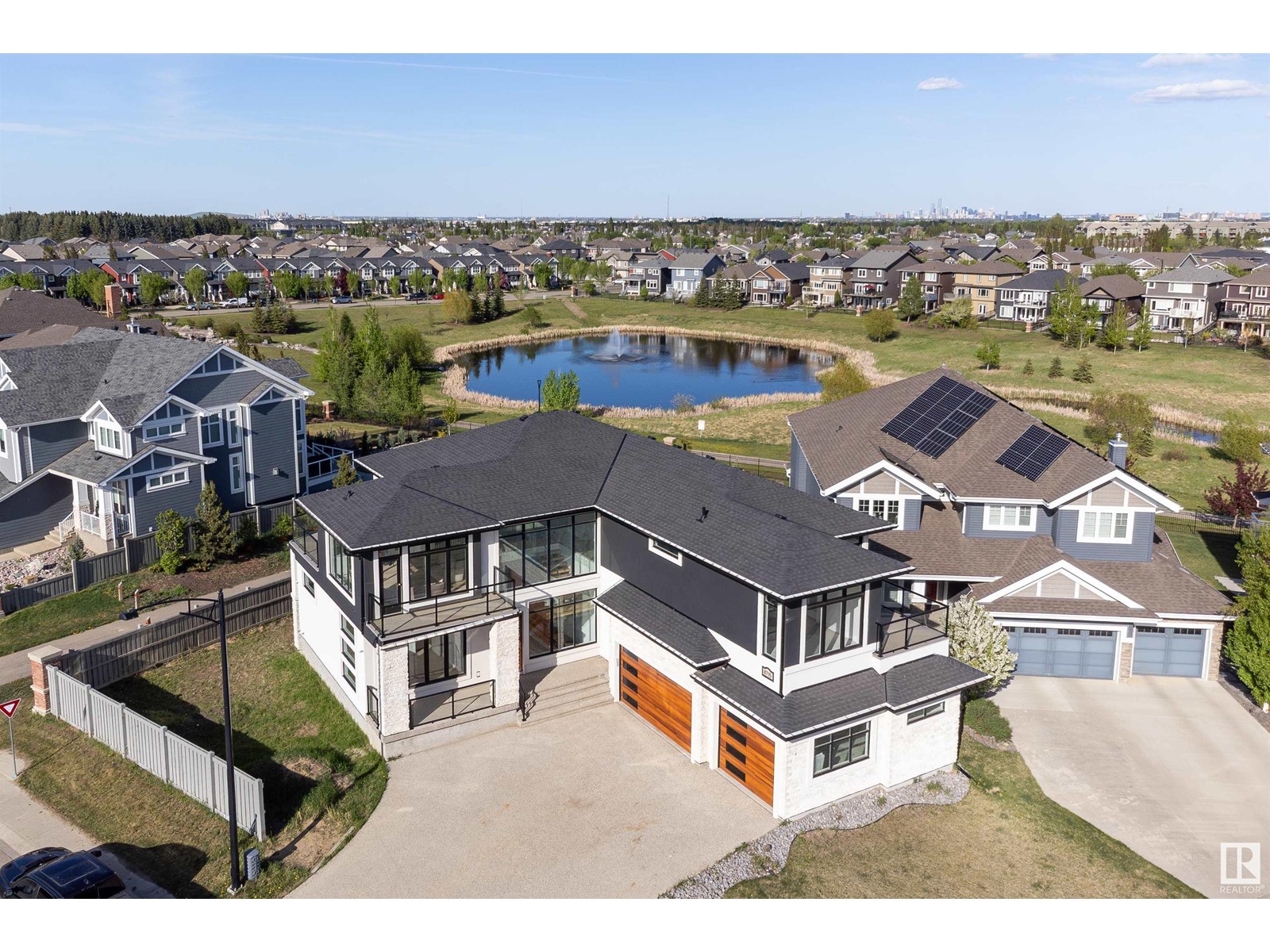 219 St Nw Unit 8715, Edmonton, AB T5T 7E3