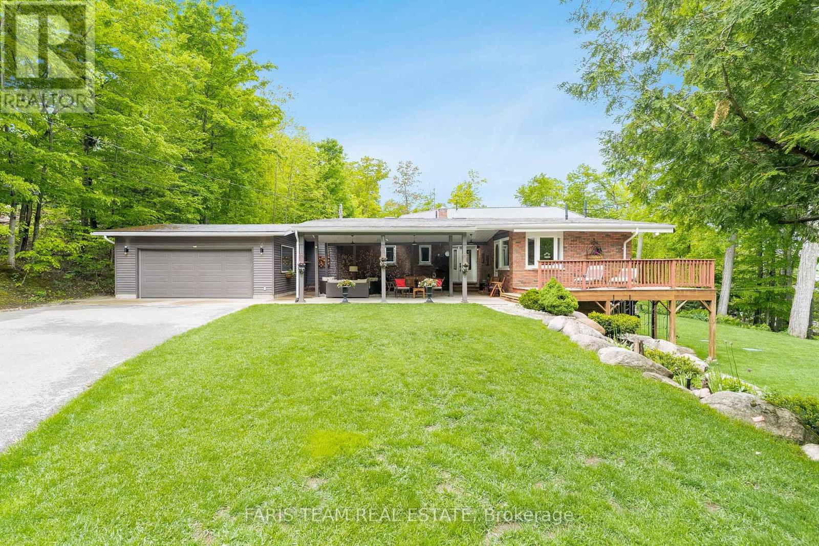 10 Morgan Ct, Penetanguishene, ON L9M 1Z2