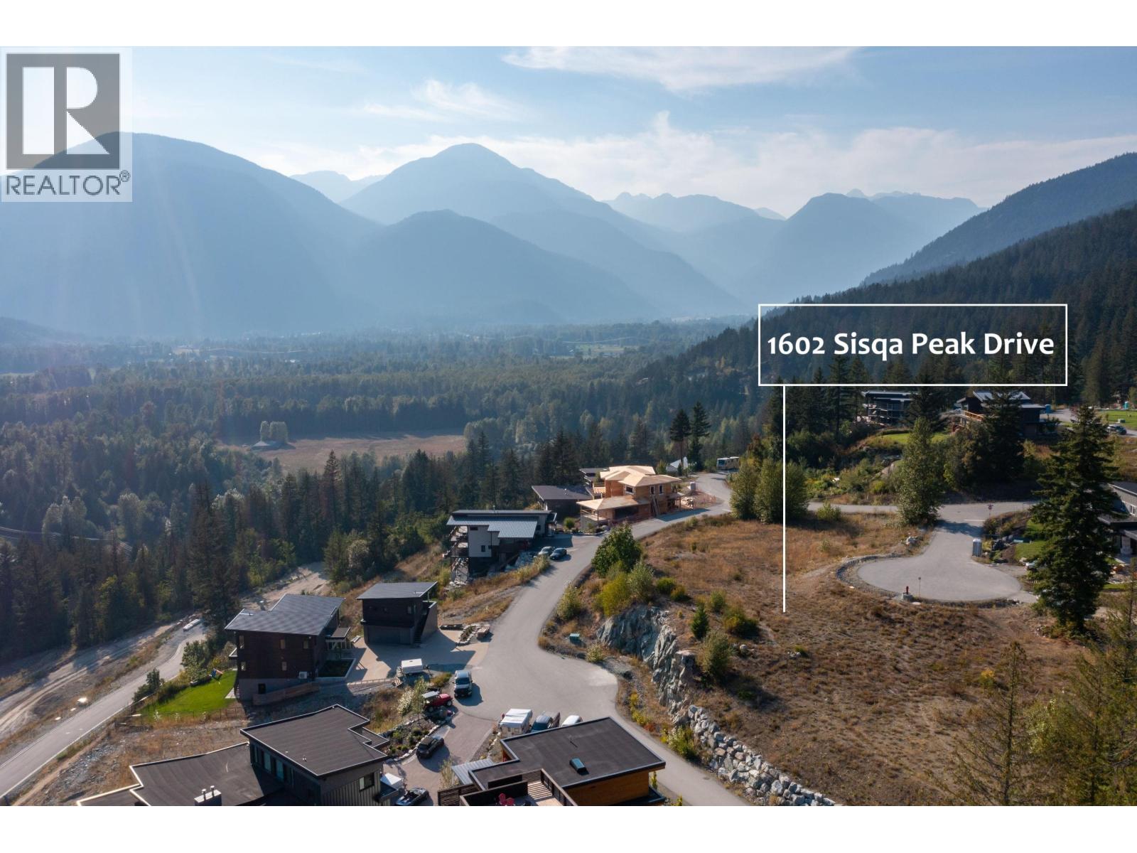 1602 Sisqa Peak Dr, Pemberton, BC V0N 2L1