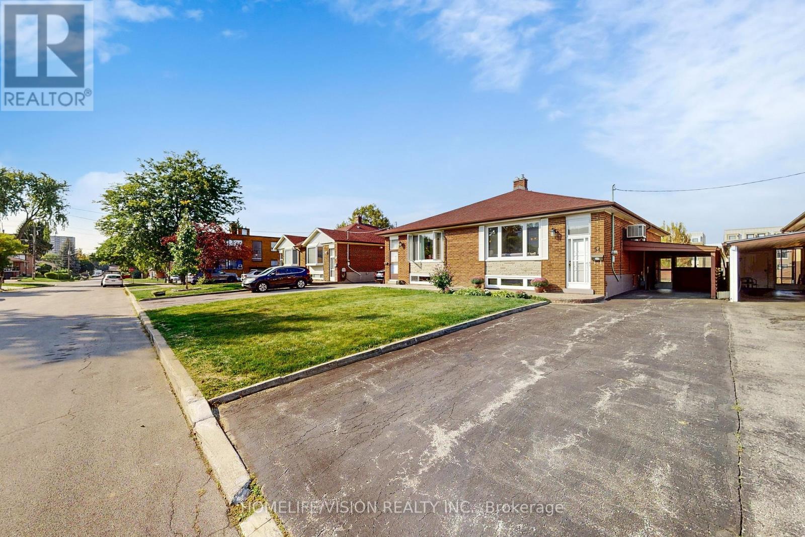 54 Pinebrook Ave, Toronto, ON M4A 1Z2