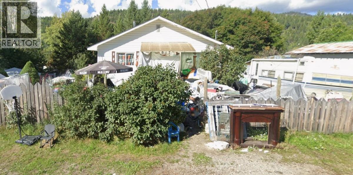817 Strathmore Ave, Greenwood, BC V0H 1J0