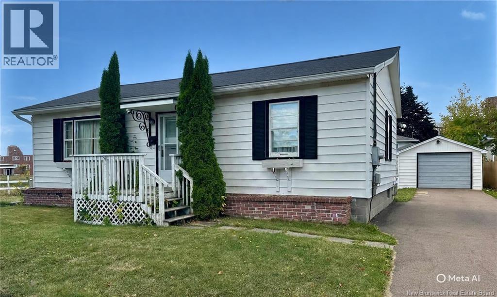 16 Seventh St, Moncton, NB E1E 3G1