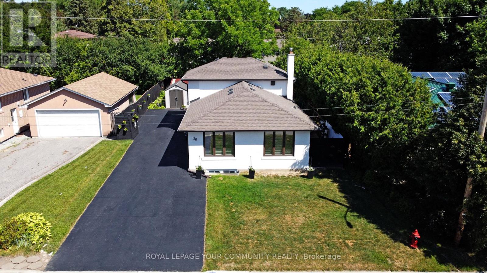 26 Kemano Rd, Aurora, ON L4G 2Y3