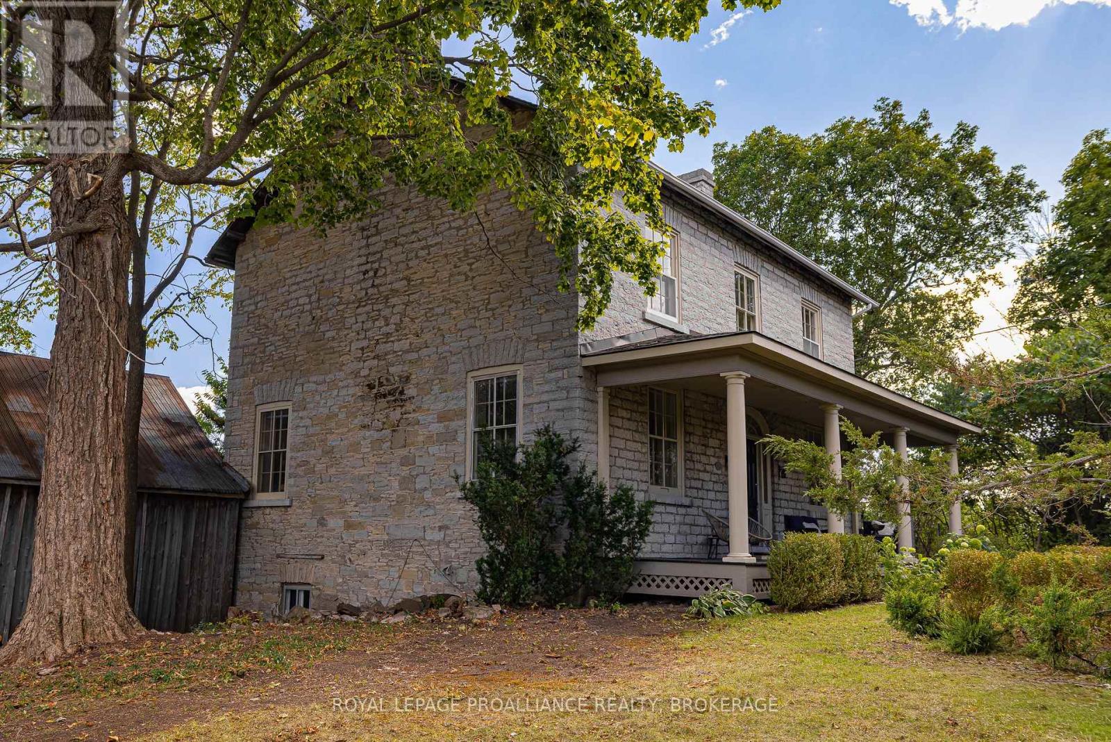 1049 Highway 2 E, Kingston, ON K7L 4V1