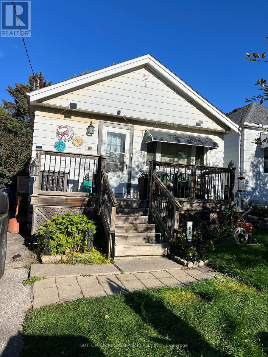 85 Aylesworth Ave, Toronto, ON M1N 2J7