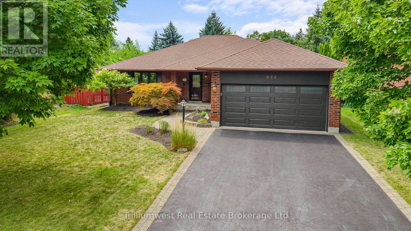 444 Bonny Meadow Rd, Oakville, ON L6J 6J2