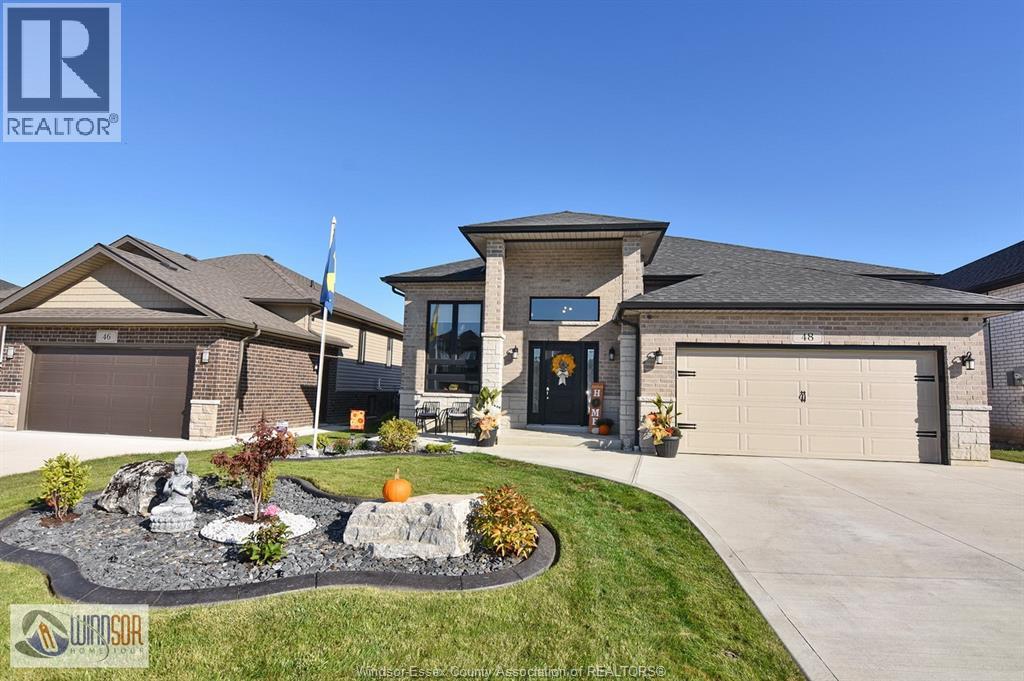 48 Kingsbridge Dr, Amherstburg, ON N9V 4A5