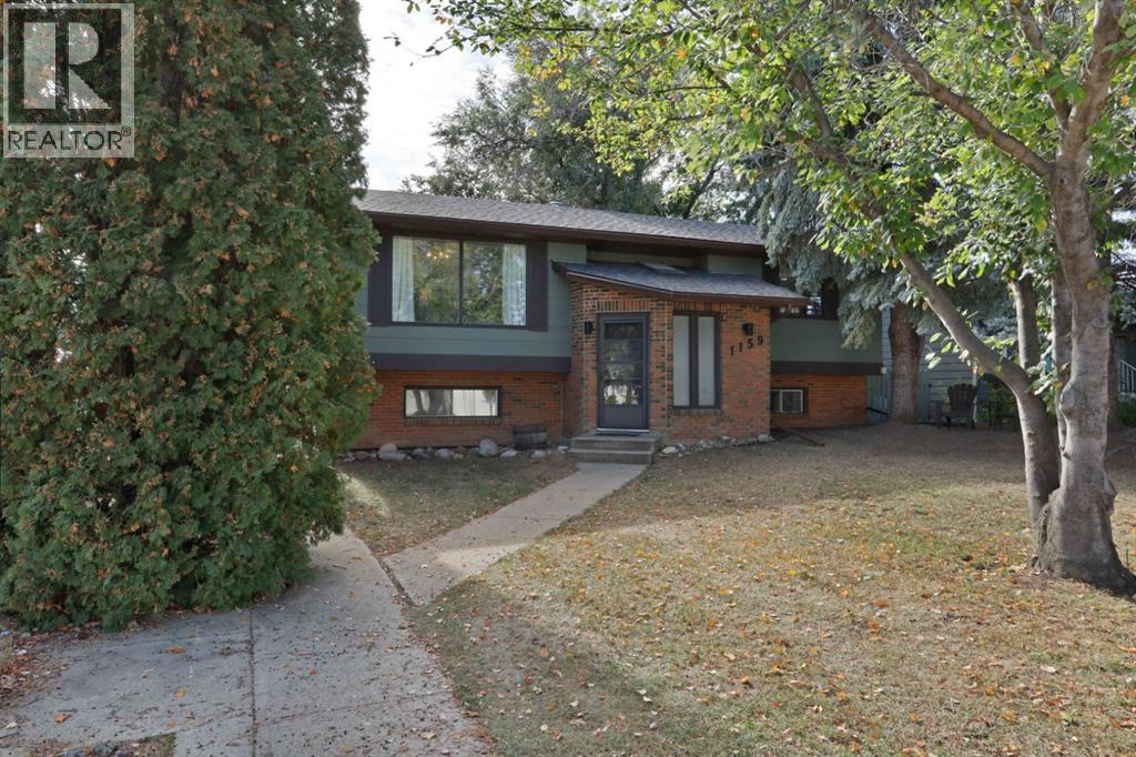 1159 Cassils Rd W, Brooks, AB T1R 0C7